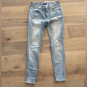 American Eagle Super Super Stretch Jeggings - Size 6 Regular